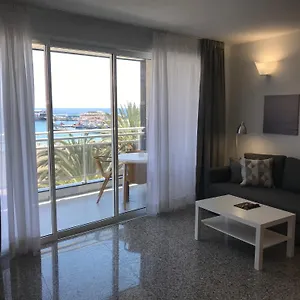 bahia-colon-los-cristianos-tenerife.in-canary-islands.com/
