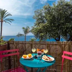  Apartment Etats Unis 892 - Spacious Flat On Sea Front Wac France